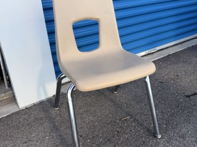 6 Quality School Chairs Stackable
