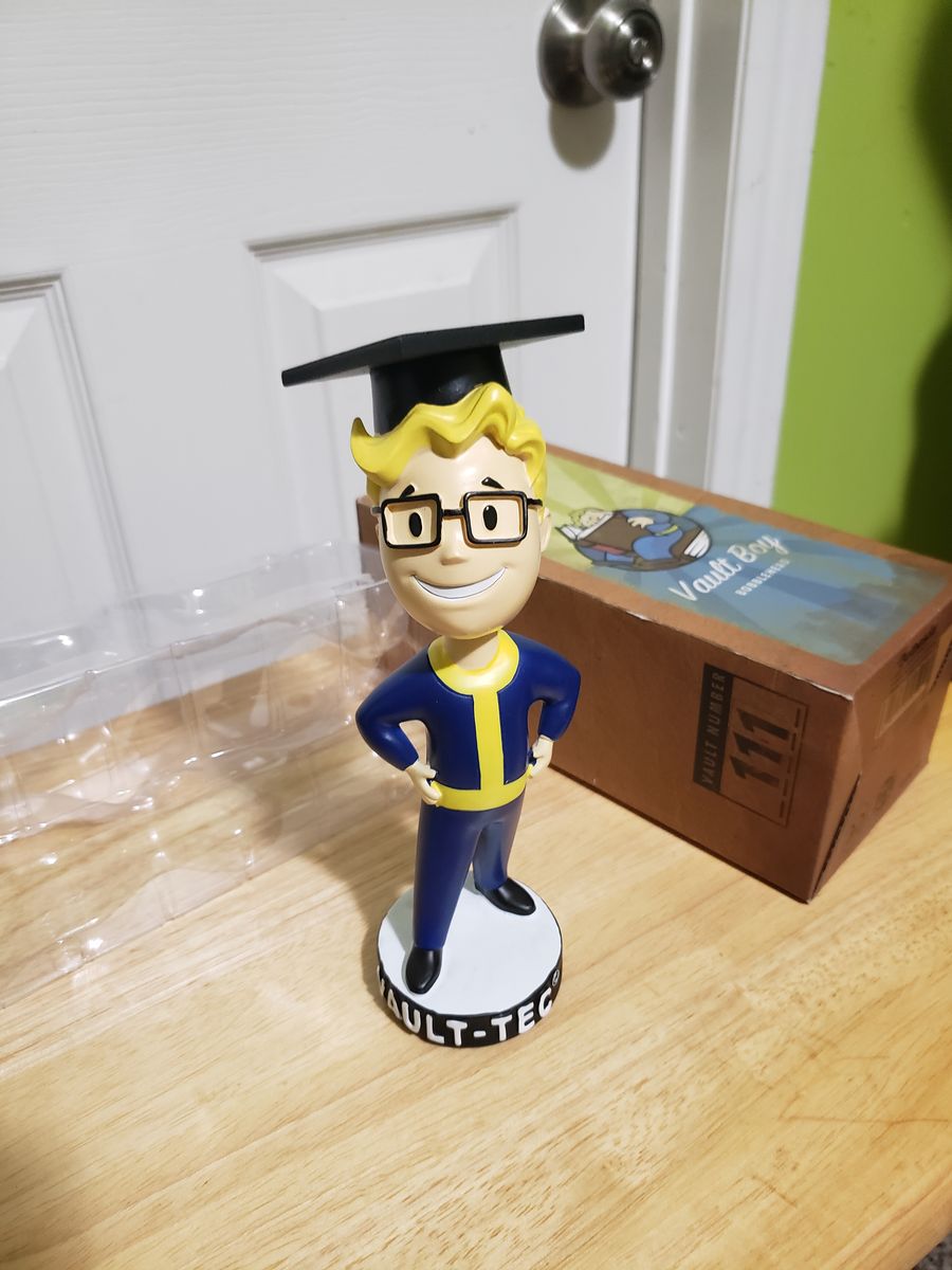 FALLOUT RARE 1st Edition 'PORCELAIN' INTELLIGENCE BOBBLEHEAD