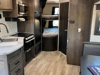 2022 Jayco Jay Flight SLX 242BHSW – Rocky Mountain Edition, Bunkhouse, Sleeps 8. $21,900, or make us an offer.