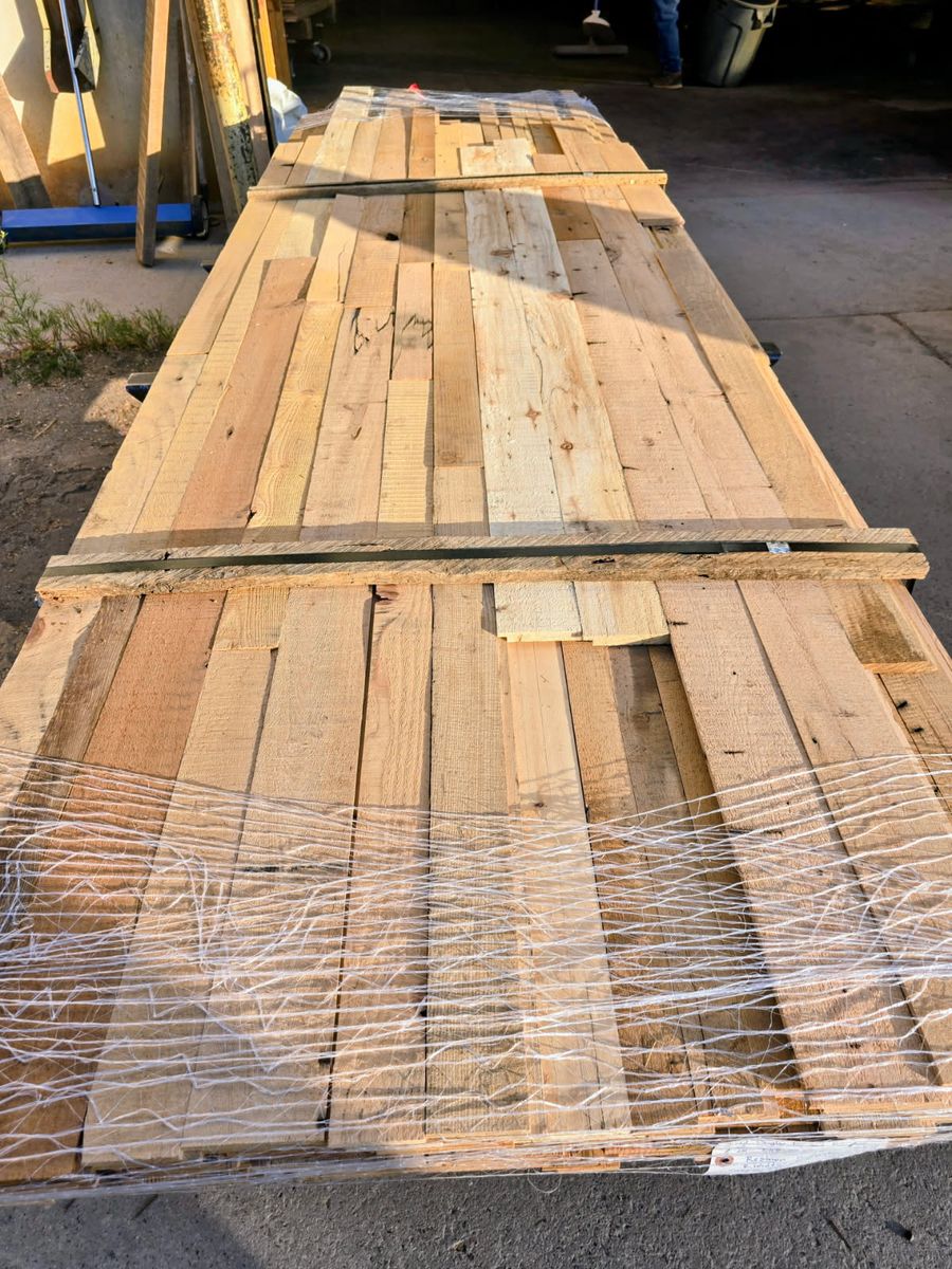Reclaimed Barn Wood 5/8" Lap Siding Approx. 266 sqft (Lot 4)