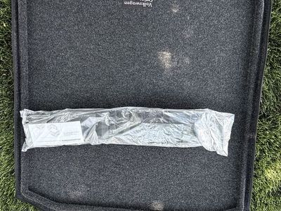 Volkswagen Jetta All-Weather Floor Mats & Cargo Liner Set - Black, Used