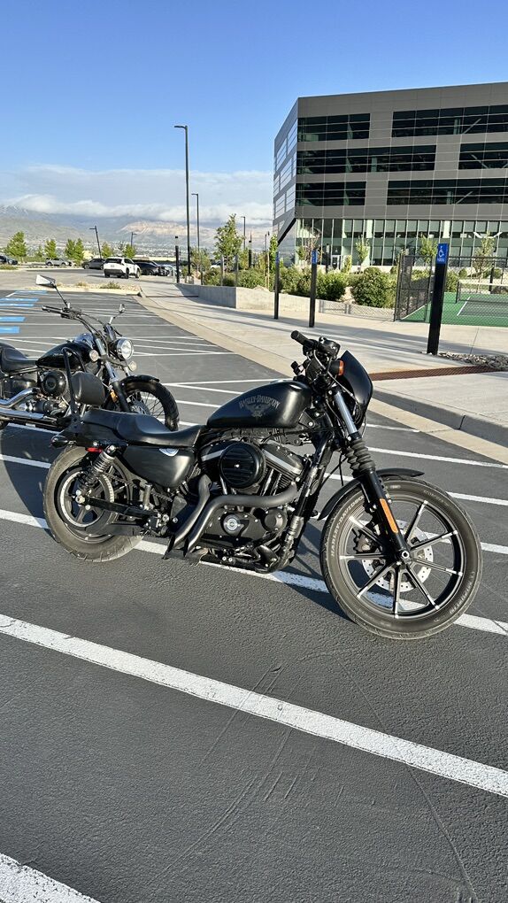 2018 Harley Davidson Sportster Iron 883