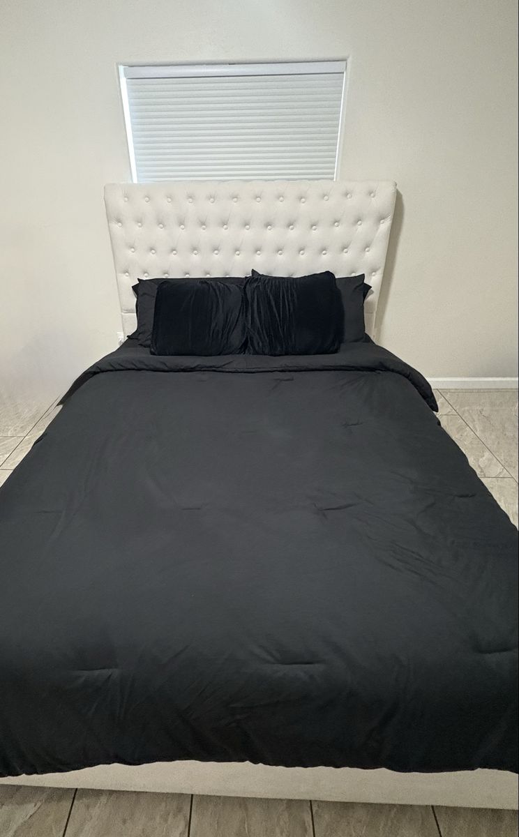 Queen bedframe and Headboard