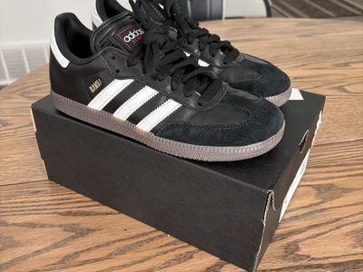 Brand new Adidas Samba J Black White Sneakers Youth Size 5