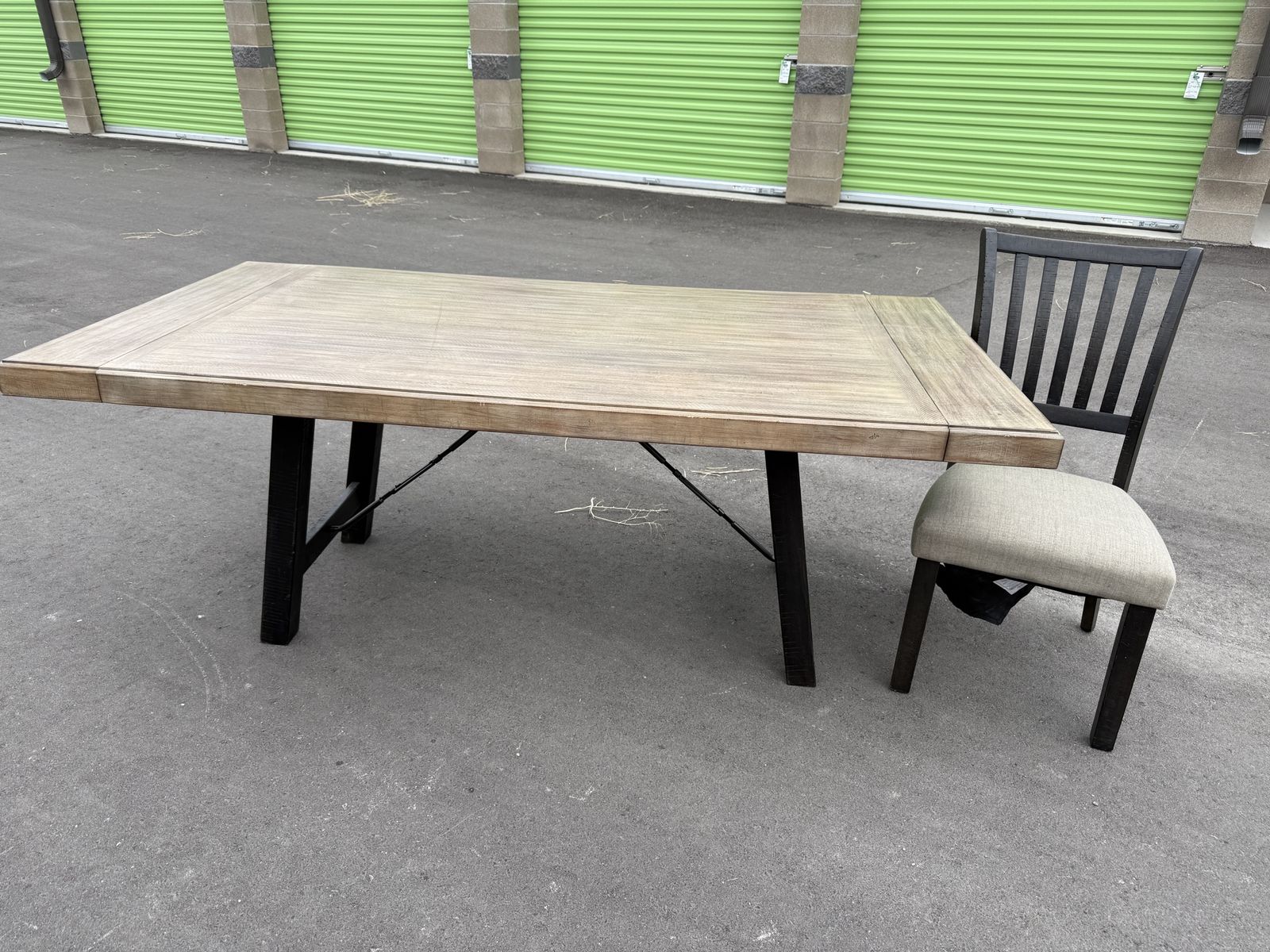 GORGEOUS Large Wooden Dining Table with Black Legs and 8 Chairs - Rustic Style (77.5 inches)