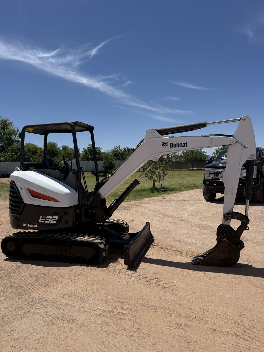 2021 Bobcat E32 Mini Excavator