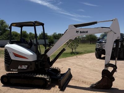 2021 Bobcat E32 Mini Excavator