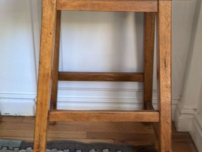 Wood barstools
