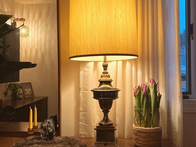 Vintage MCM Stiffel Solid Brass Urn Lamp w Silk