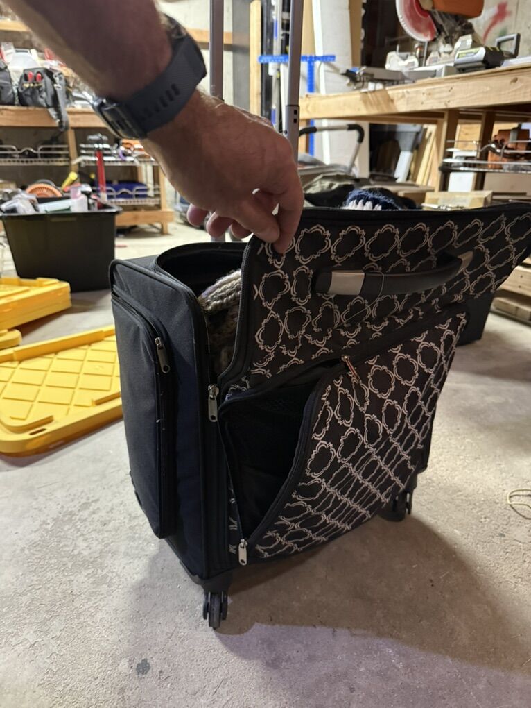 Mid Size roller luggage
