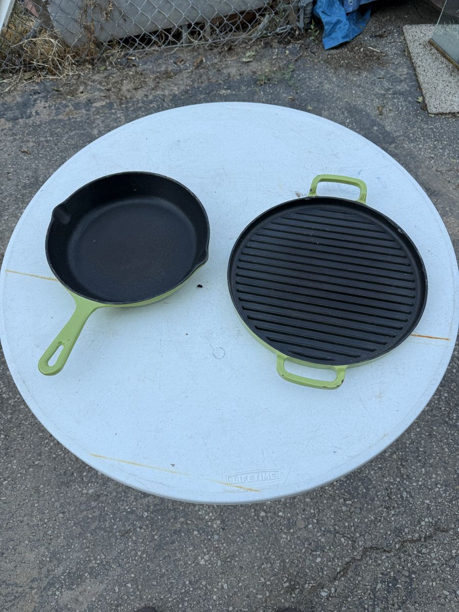Green Enamel Cast Iron Skillet and Round Grill Pan Set