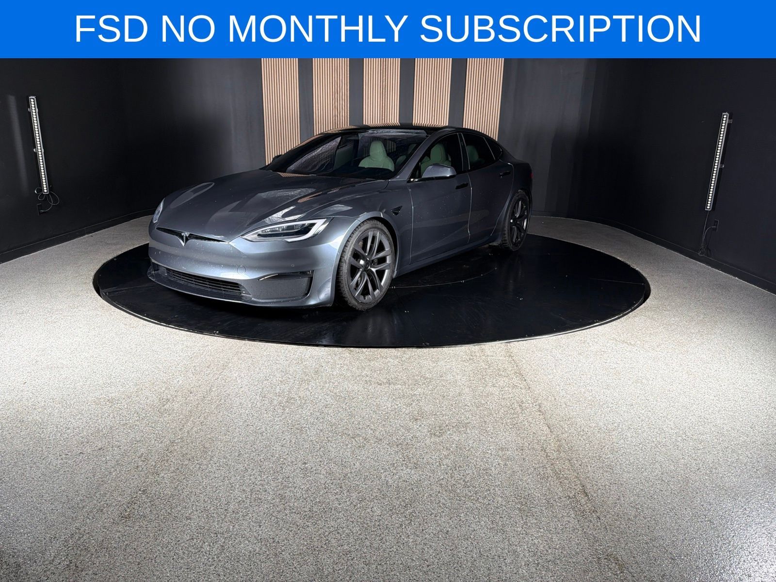 2022 Tesla Model S Plaid