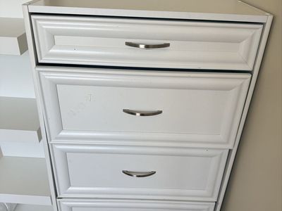 White set of drawers