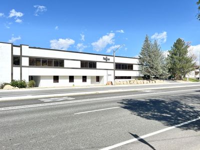 Look Like a Big Deal Without Spending Big Deal Money (Virtual Office)