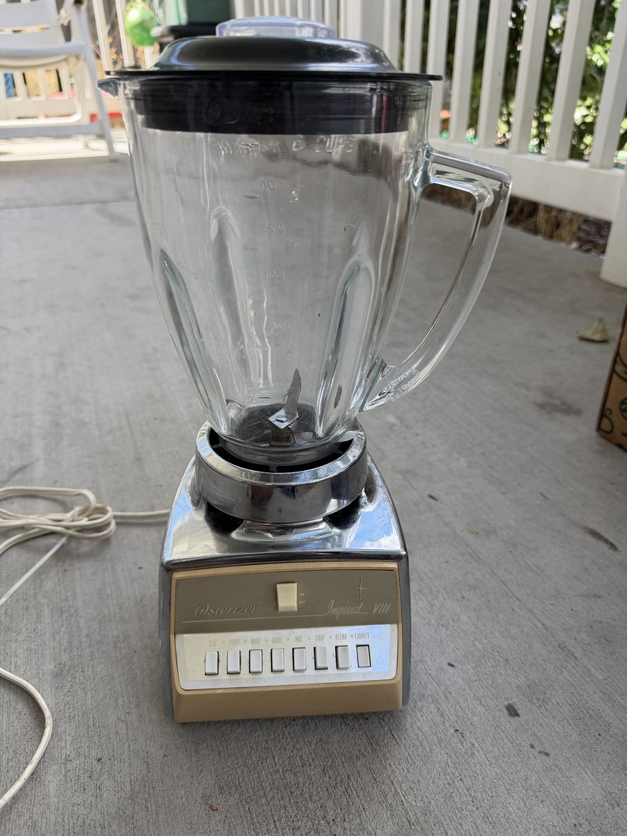 Vintage Osterizer Imperial VIII Chrome Glass Blender Kitchen Appliance