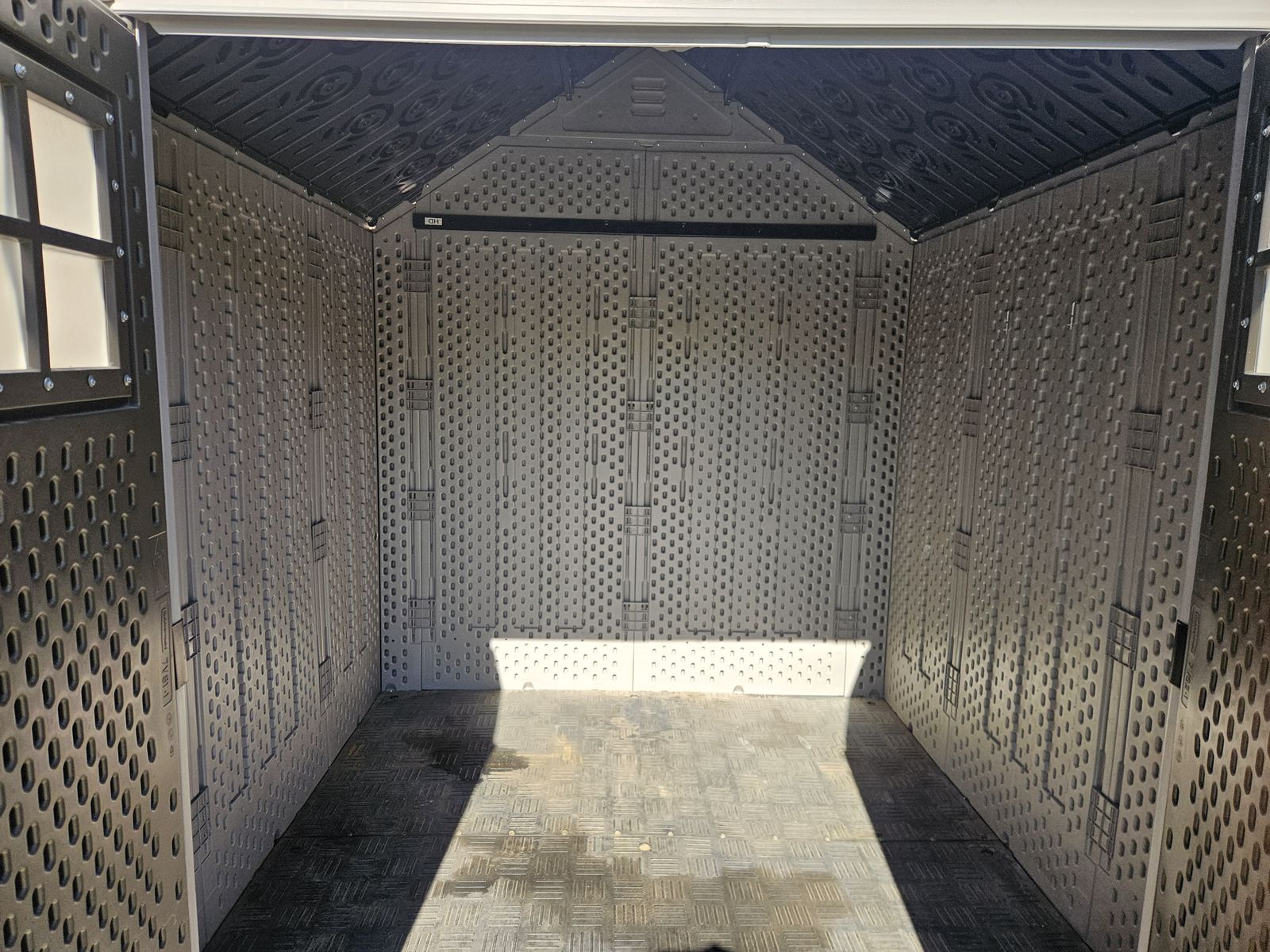 Rubbermaid Storage Shed 7 X 7