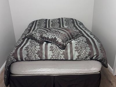 Queen Bed