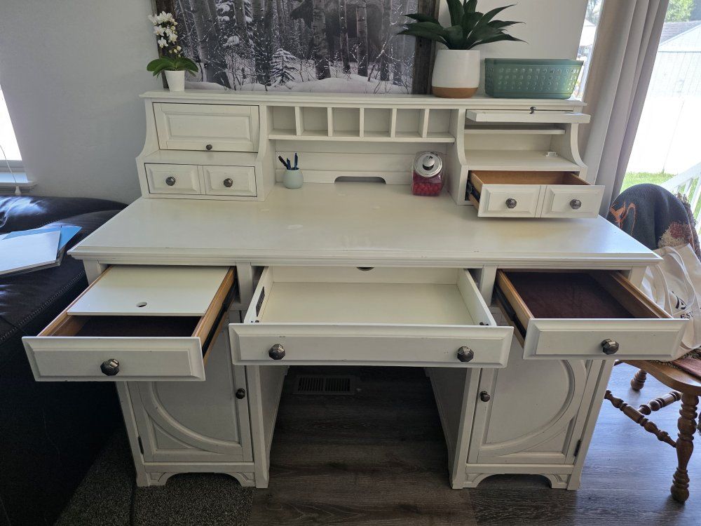 Main image 2