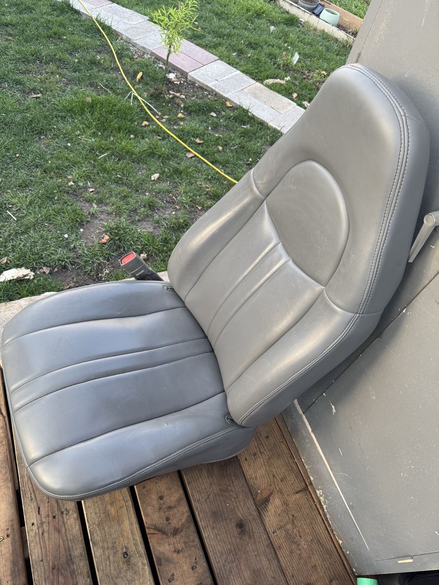 SEATS SET CHEVROLET EXPRESS 2000-2025