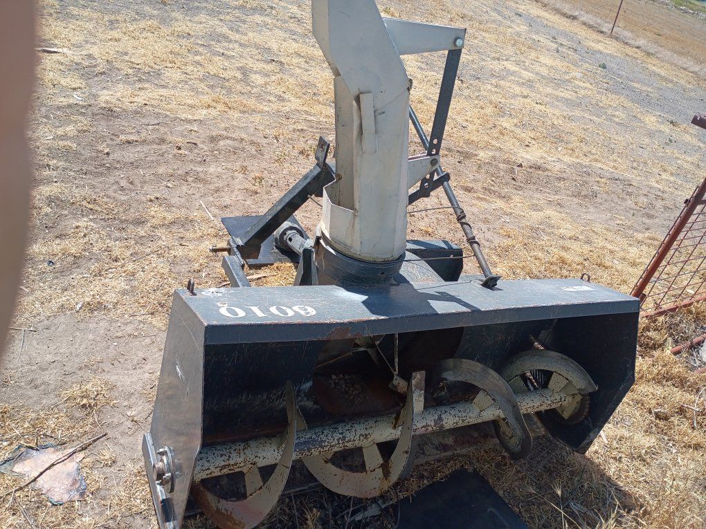 Main image 3