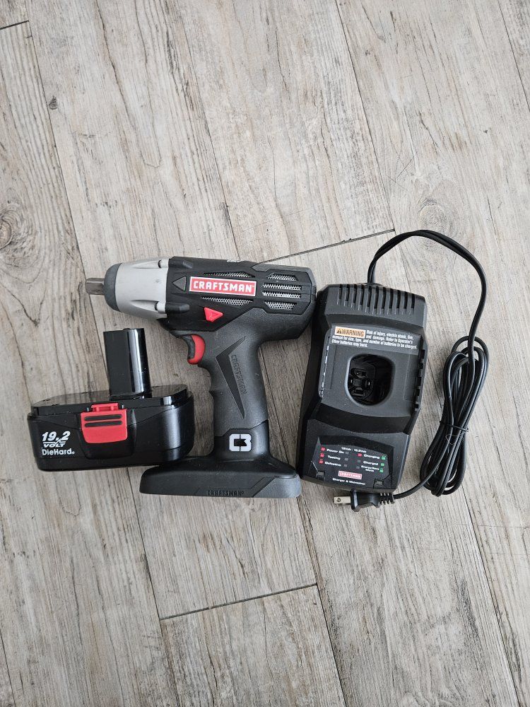 Craftsman C3 19.2V Cordless Impact Wrench Kit with Battery & Charger