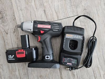 Craftsman C3 19.2V Cordless Impact Wrench Kit with Battery & Charger