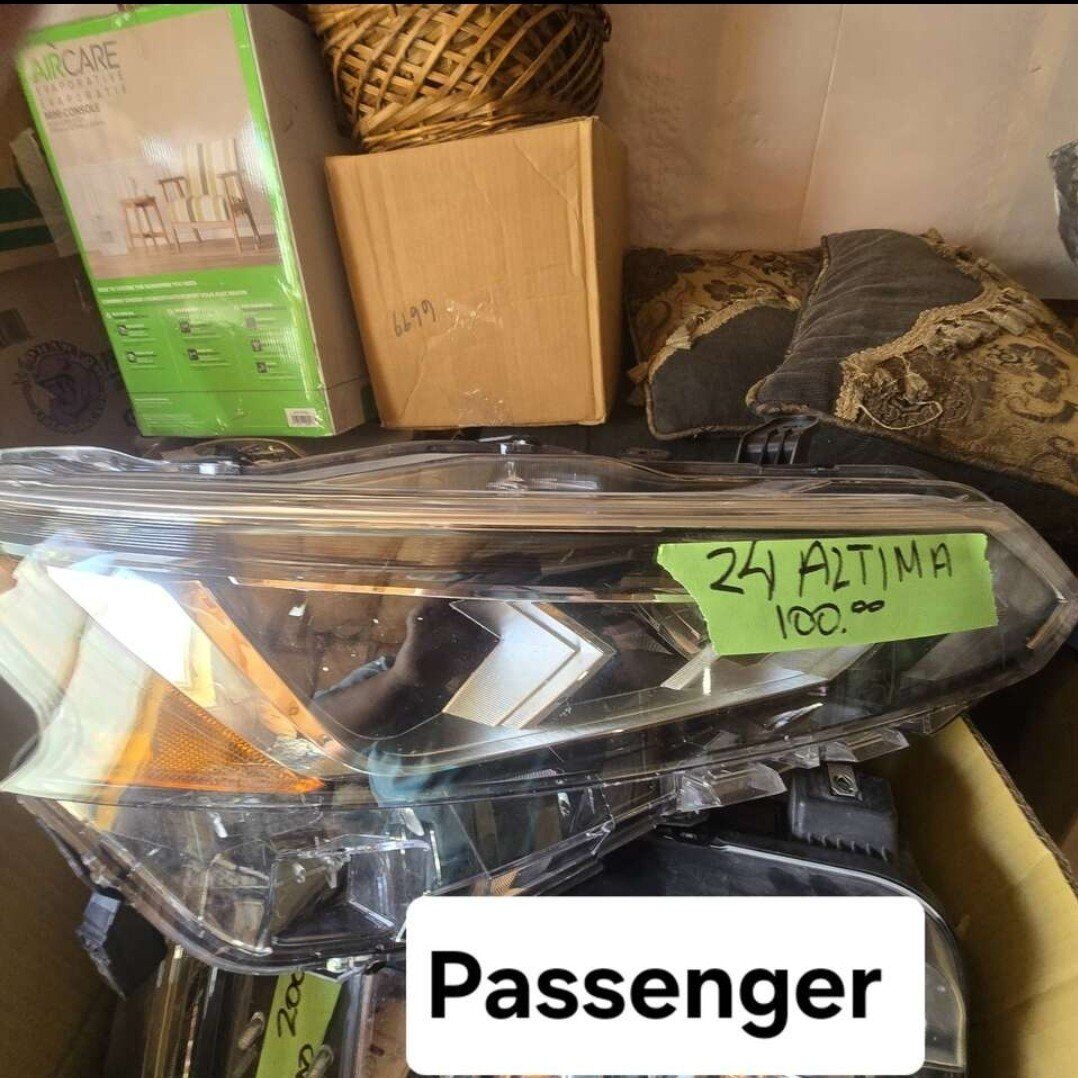 2024 Altima Passenger side headlight