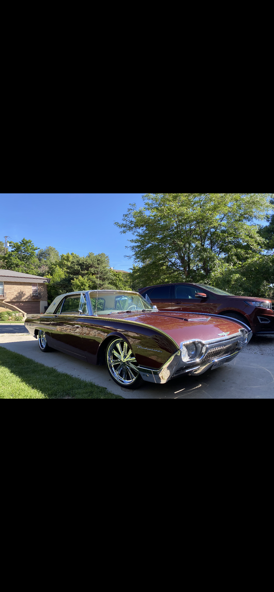 1962 Ford Thunderbird