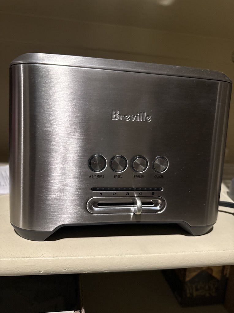 Breville - A Bit More Toaster