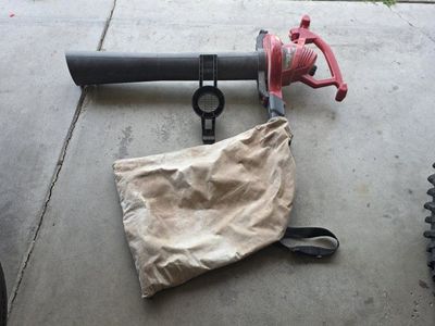 Toro leaf vacuum