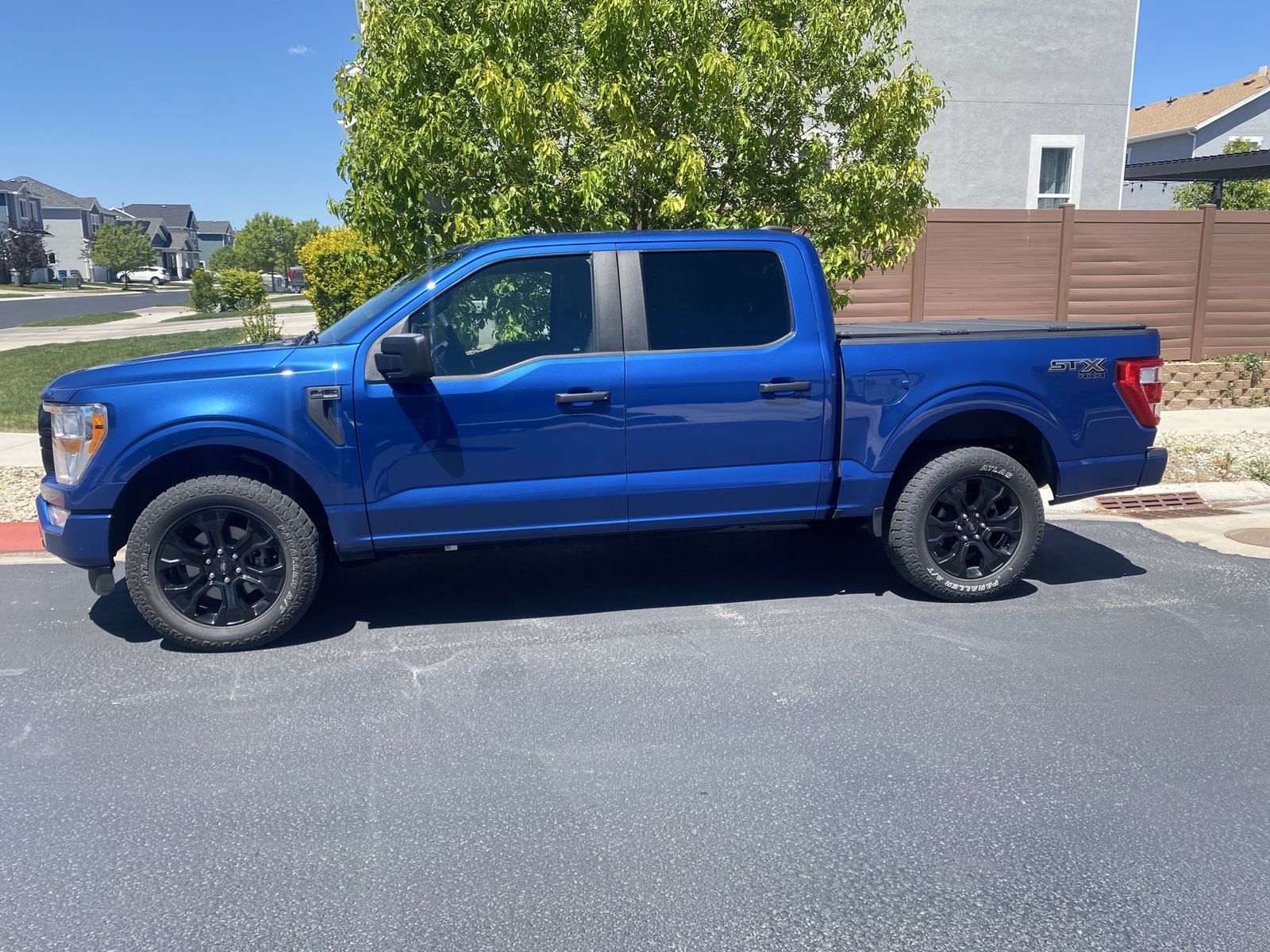 2022 FORD F150 STX