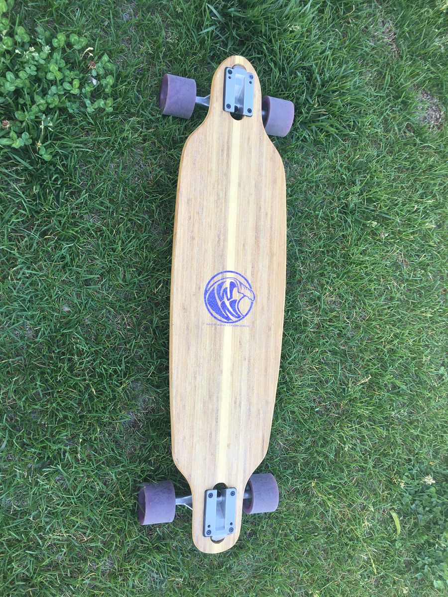 Longboard White Wave