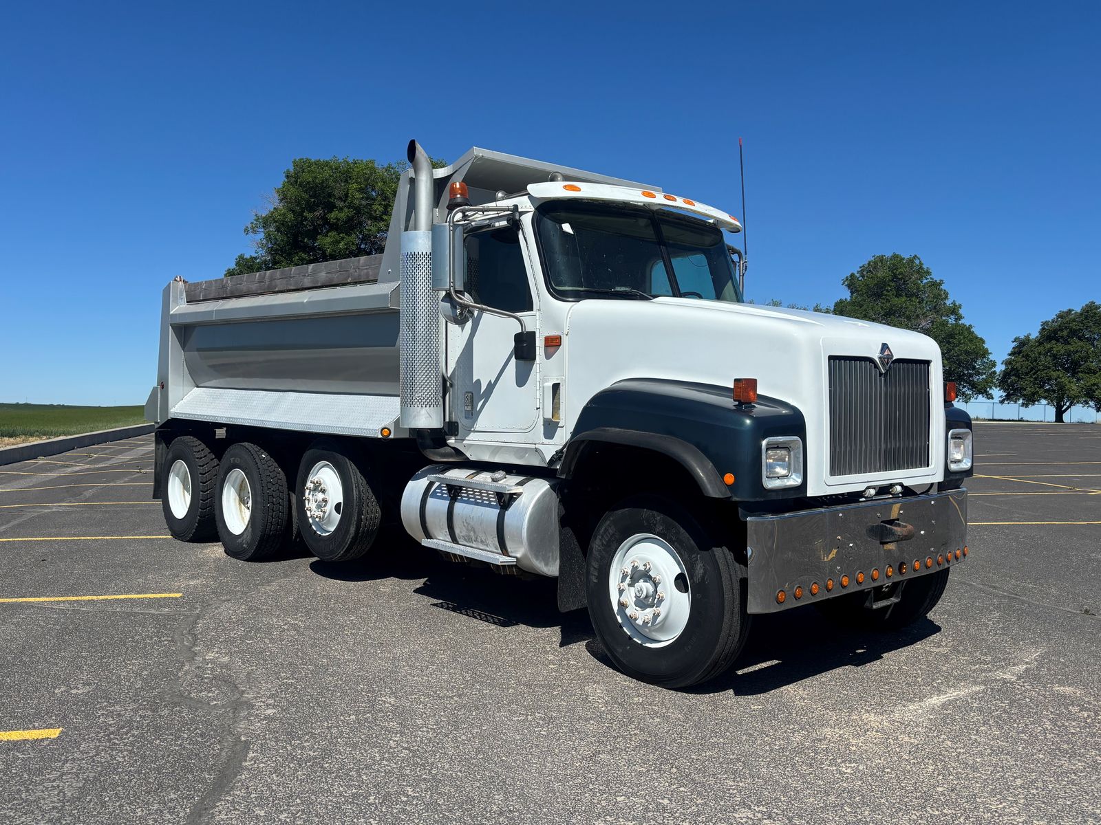 2003 International PayStar 5500i