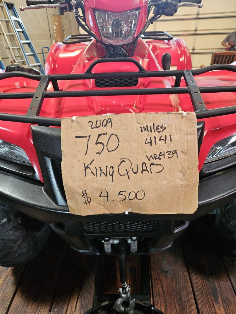 2009
Suzuki , kingquad