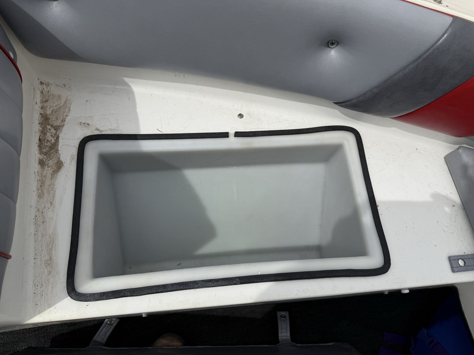 Main image 10