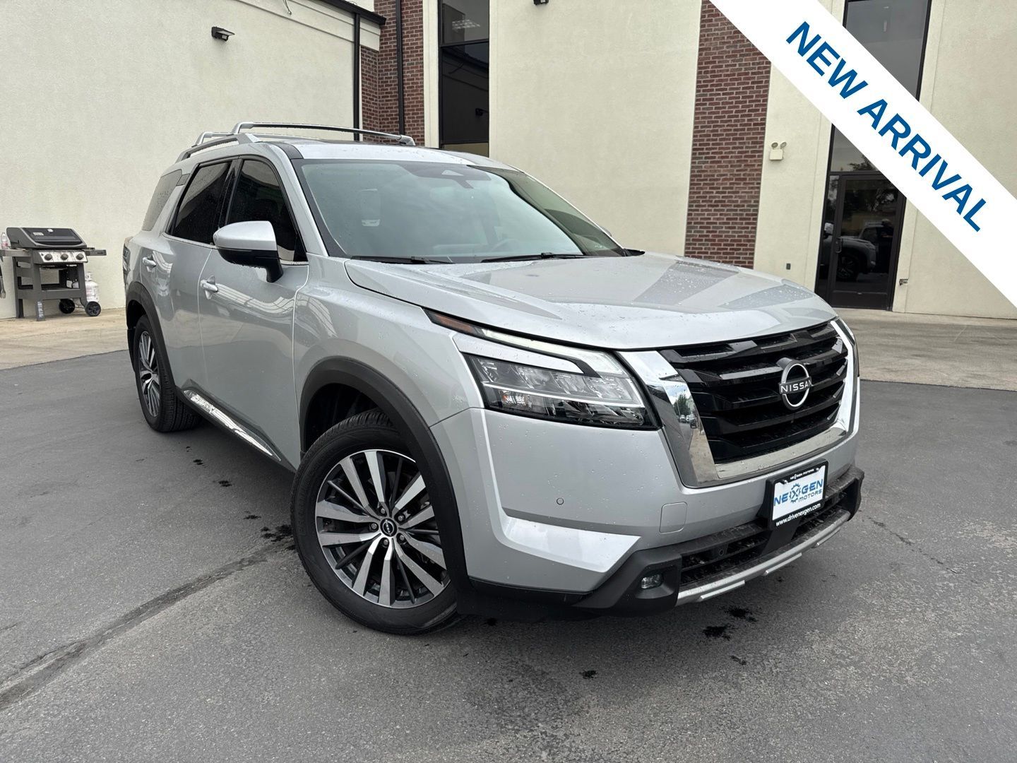 2022 Nissan Pathfinder Platinum