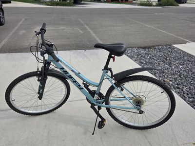 Huffy 26" Rock Creek Mountain Bike (Teal, Women's) + 7 Accessories Bundle