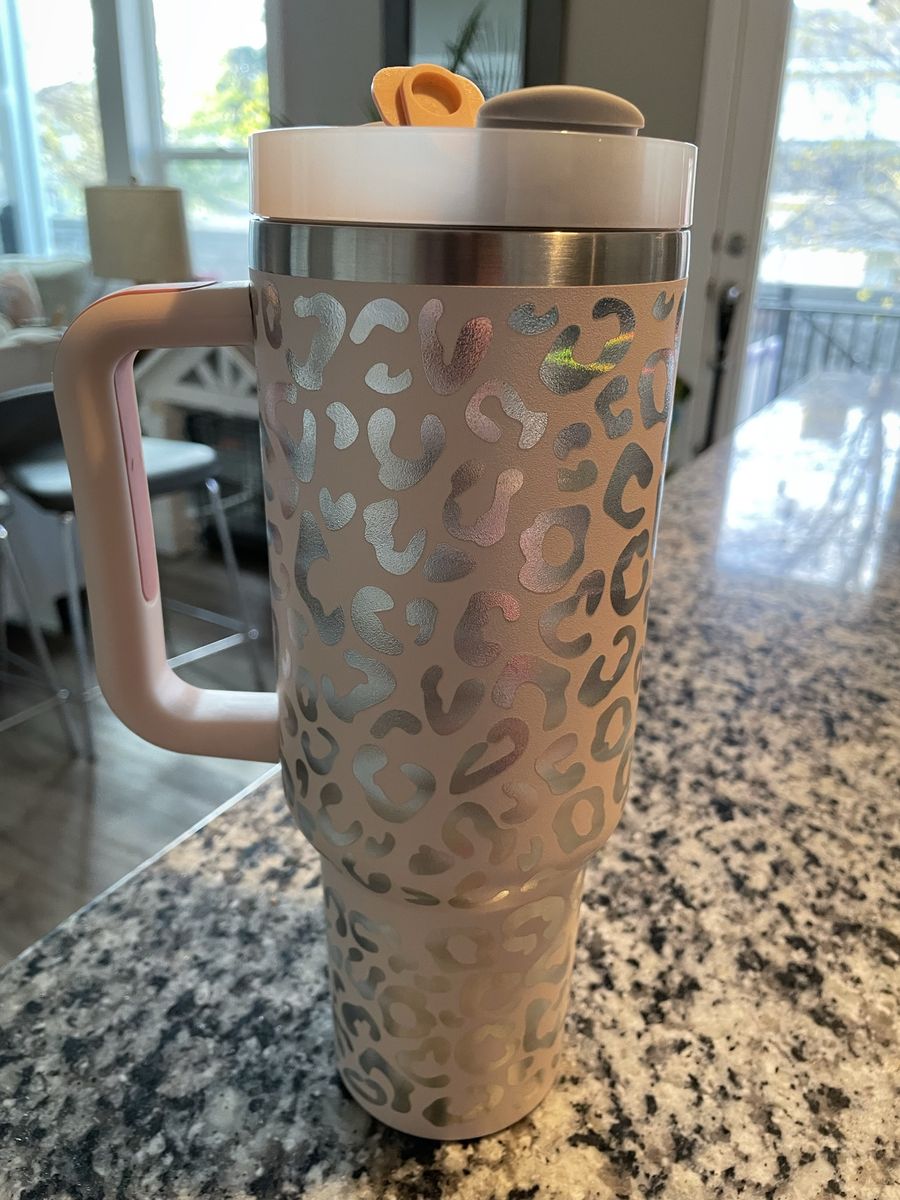 40 oz Stainless Steel Tumbler Leopard and Handle