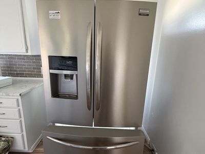 Frigidaire Stainless Steel French Door Refrigerator with Ice & Water Dispenser