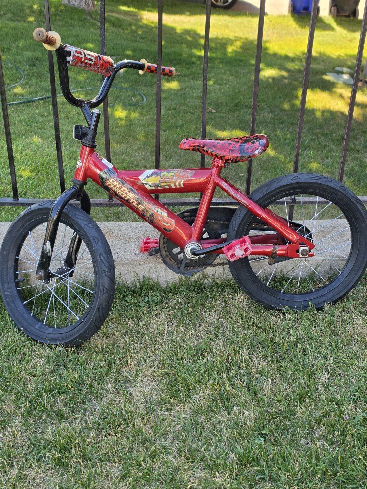 Disney Pixar Cars Lightning McQueen Kids 16" Bike Red - On the Throttle #95