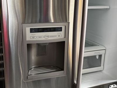 LG LMX25964SS 35 3/4" W French Door Refrigerator with Ice Maker & Water Dispenser, Stainless Steel