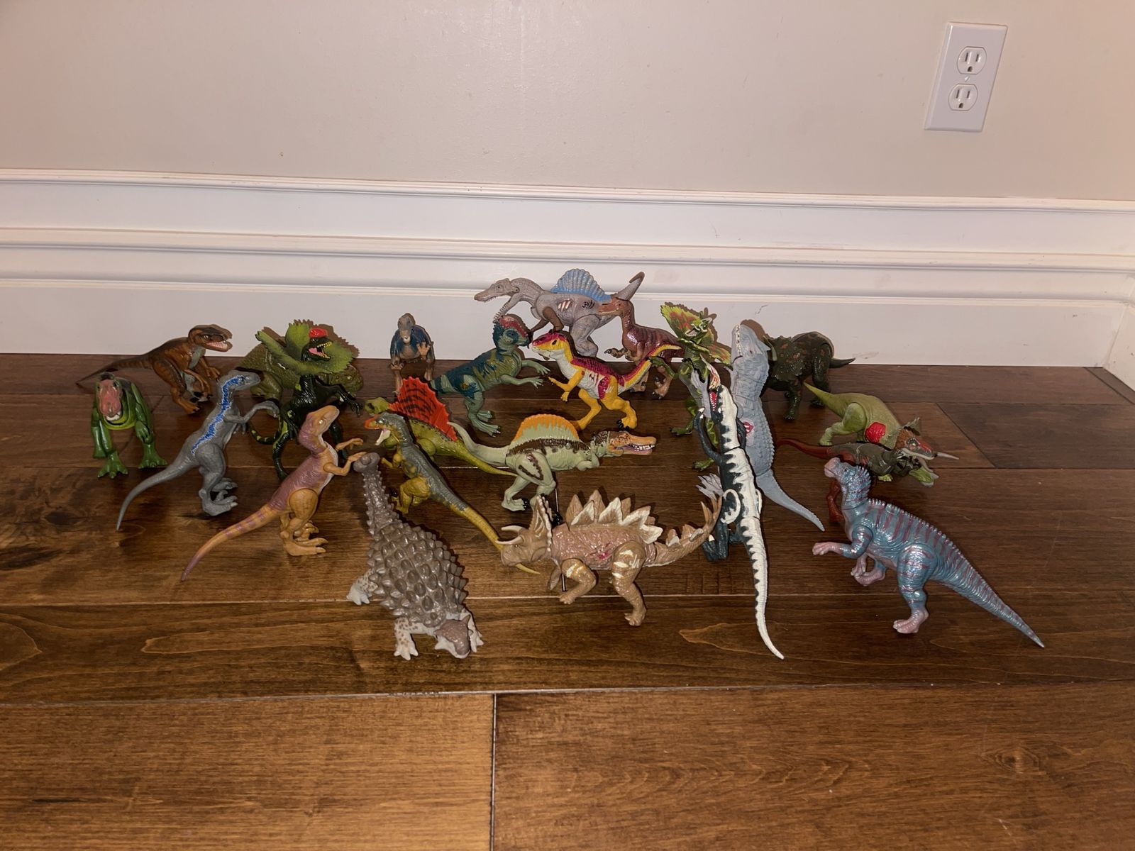 Set of 23 Small Jurassic Park and Jurassic World Dinosaurs
