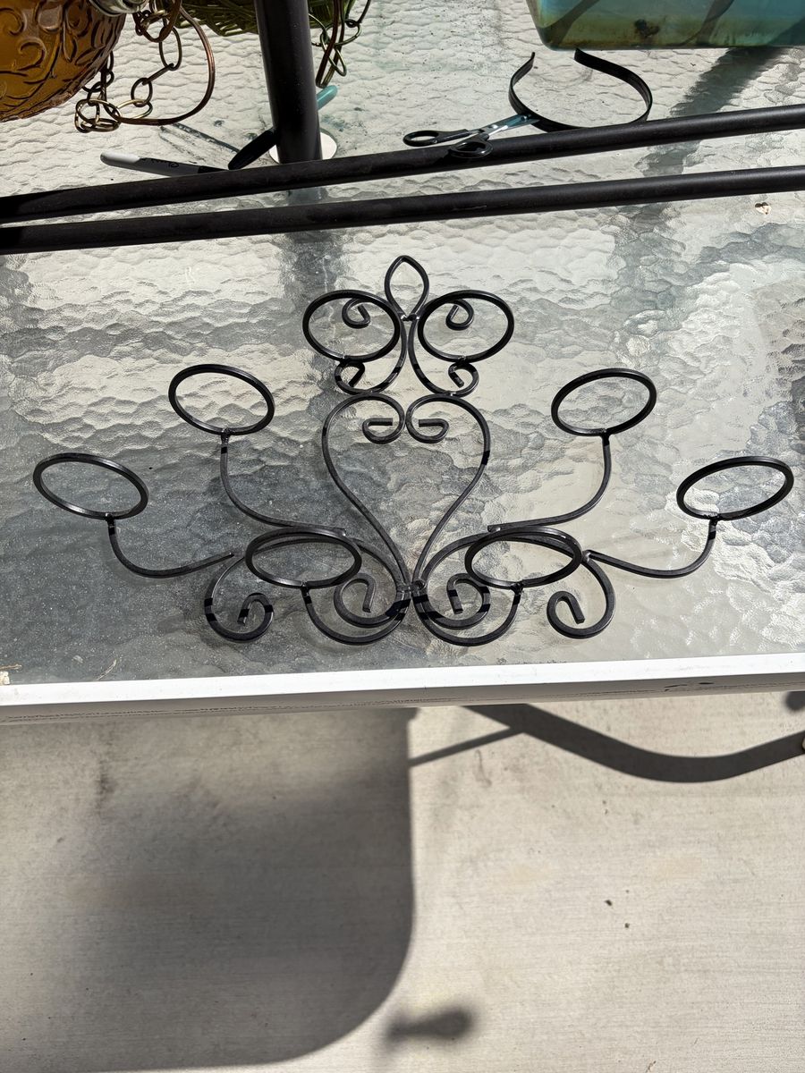 Hanging candle holder