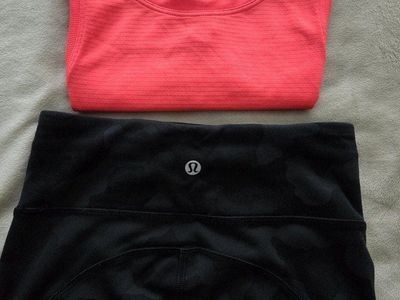 2pcs Lululemon sz 2: Invigorate leggings + tank