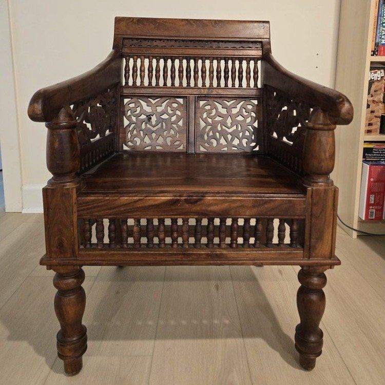 Handmade Indian rosewood chair