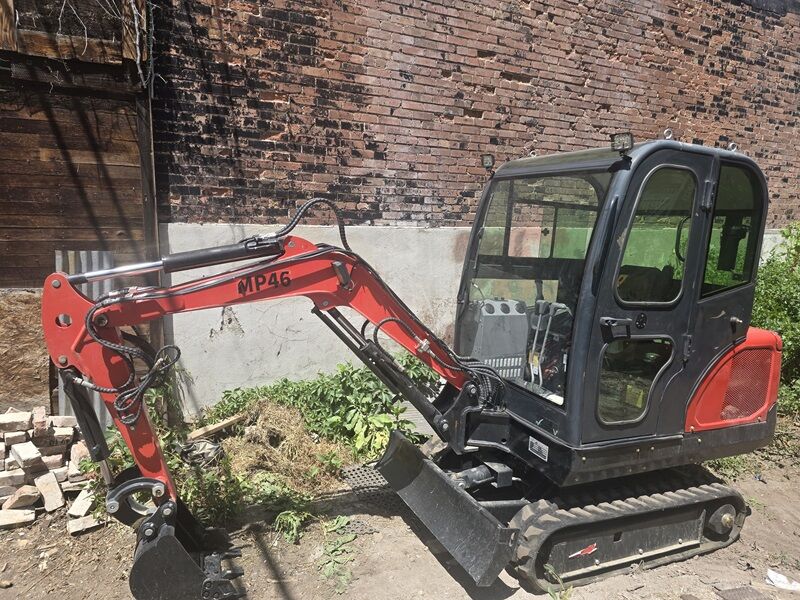 New Yanmar Diesel Engine Mini Excavator with AC