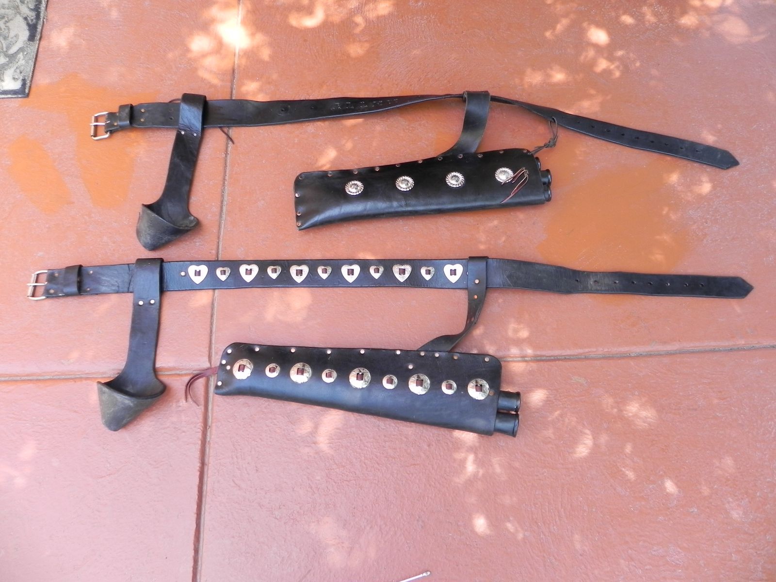 2 CUSTOM ARROW QUIVERS