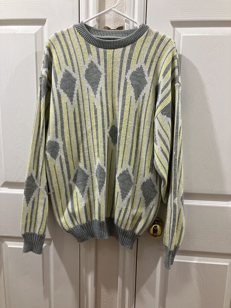 Gray,Yellow& White Pattern Sweater