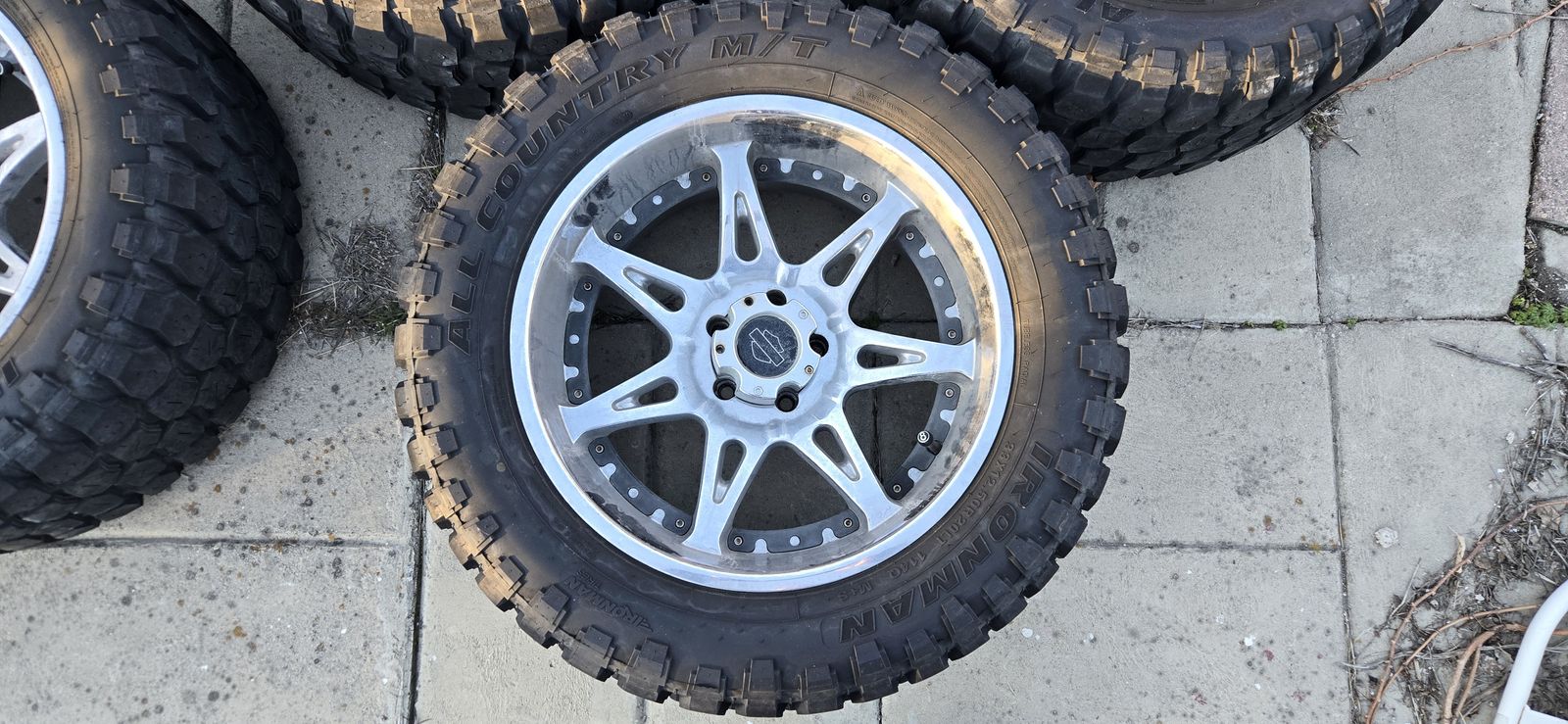 Set of 4 33x12.50R20