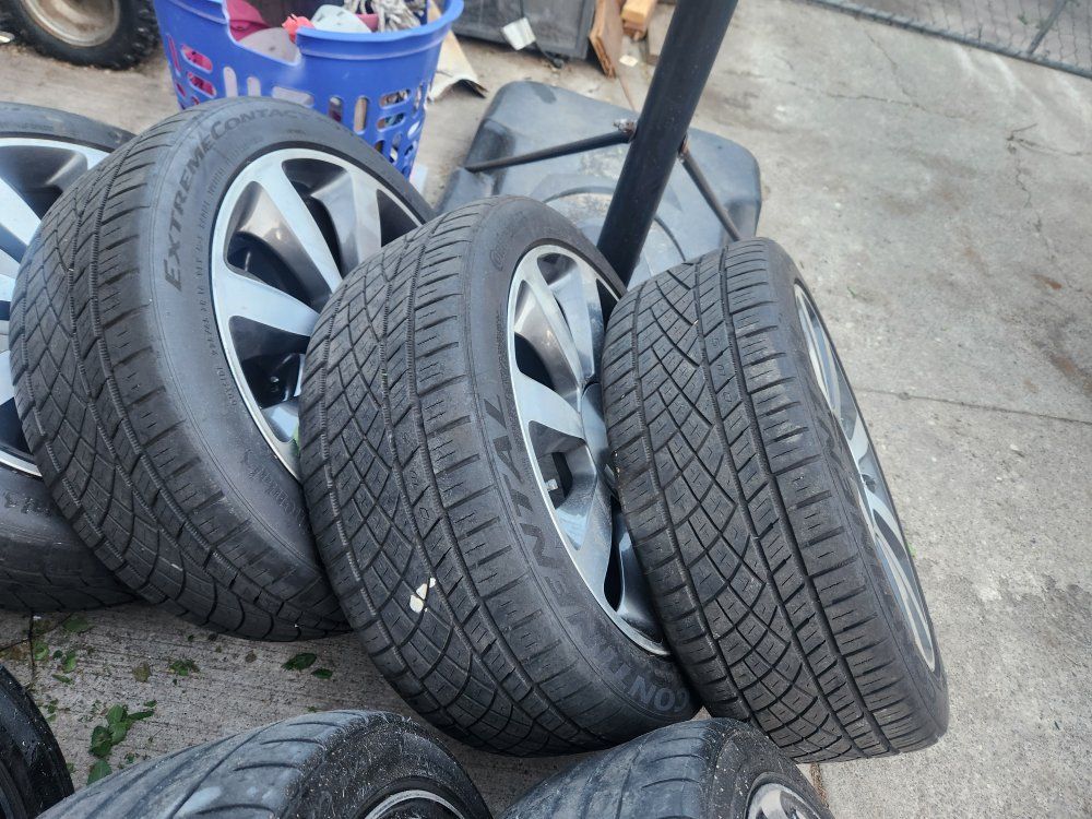 Continental ExtremeContact Tires with KIA Wheels - Set of 4
